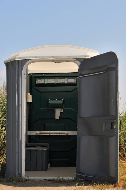 Best Portable toilet rental cost  in Ainaloa, HI